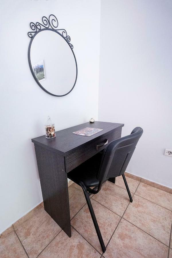 Fix Metro Apartments, 5 Min To Acropolis Atenas Exterior foto